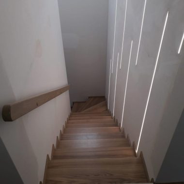 Montaż schodów na beton