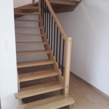 Montaż schodów samonośnych – Jaźwina